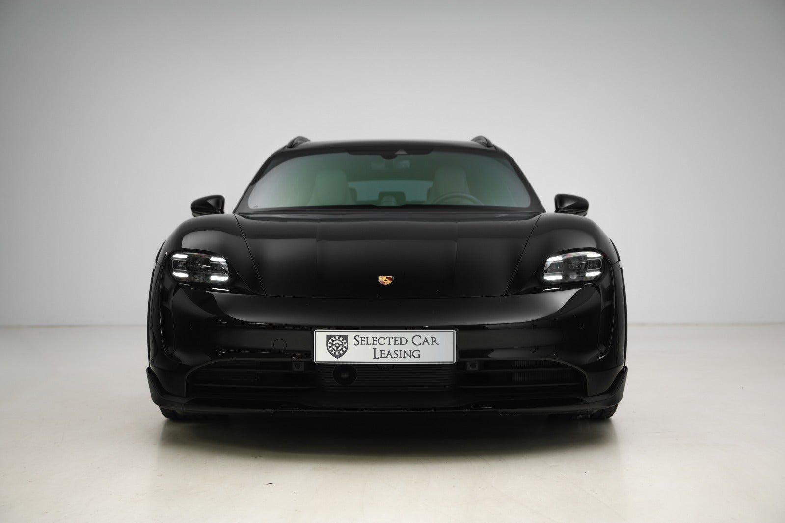 Porsche Taycan 4 Performance+ Cross Turismo