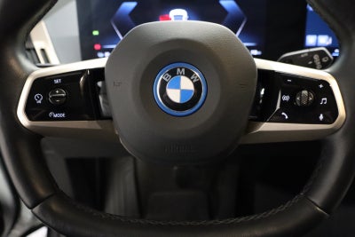 BMW iX xDrive40 Fully Charged