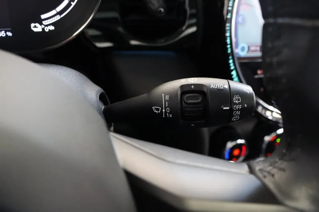 MINI Cooper SE Camden Edition