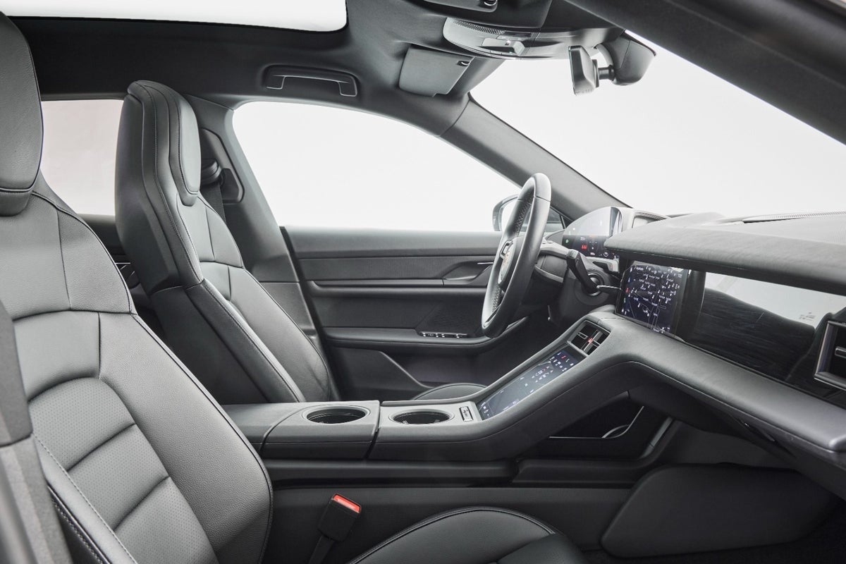 Gallery image 11 of 13