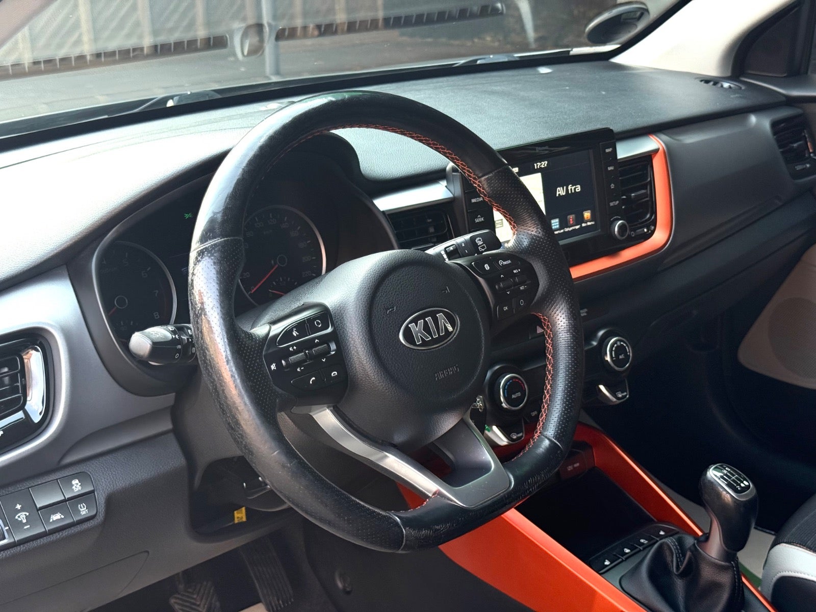 Billede af Kia Stonic 1,0 T-GDi Attraction+