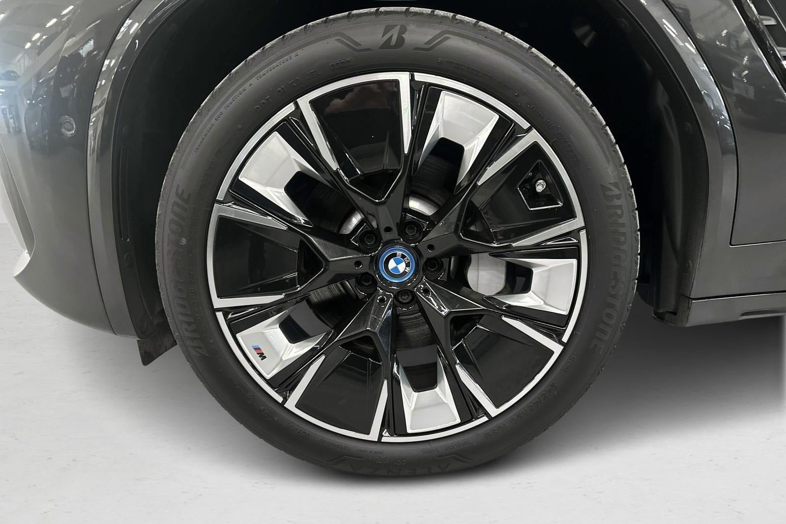 BMW iX3 Charged Plus M-Sport