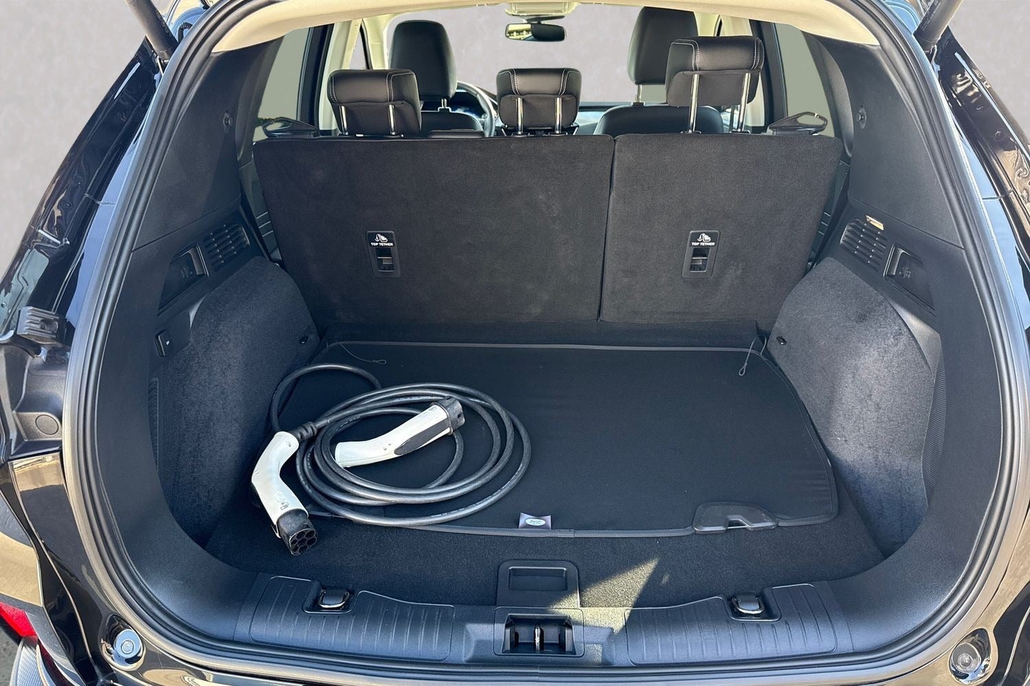 Billede af Ford Kuga 2,5 HEV Titanium X CVT