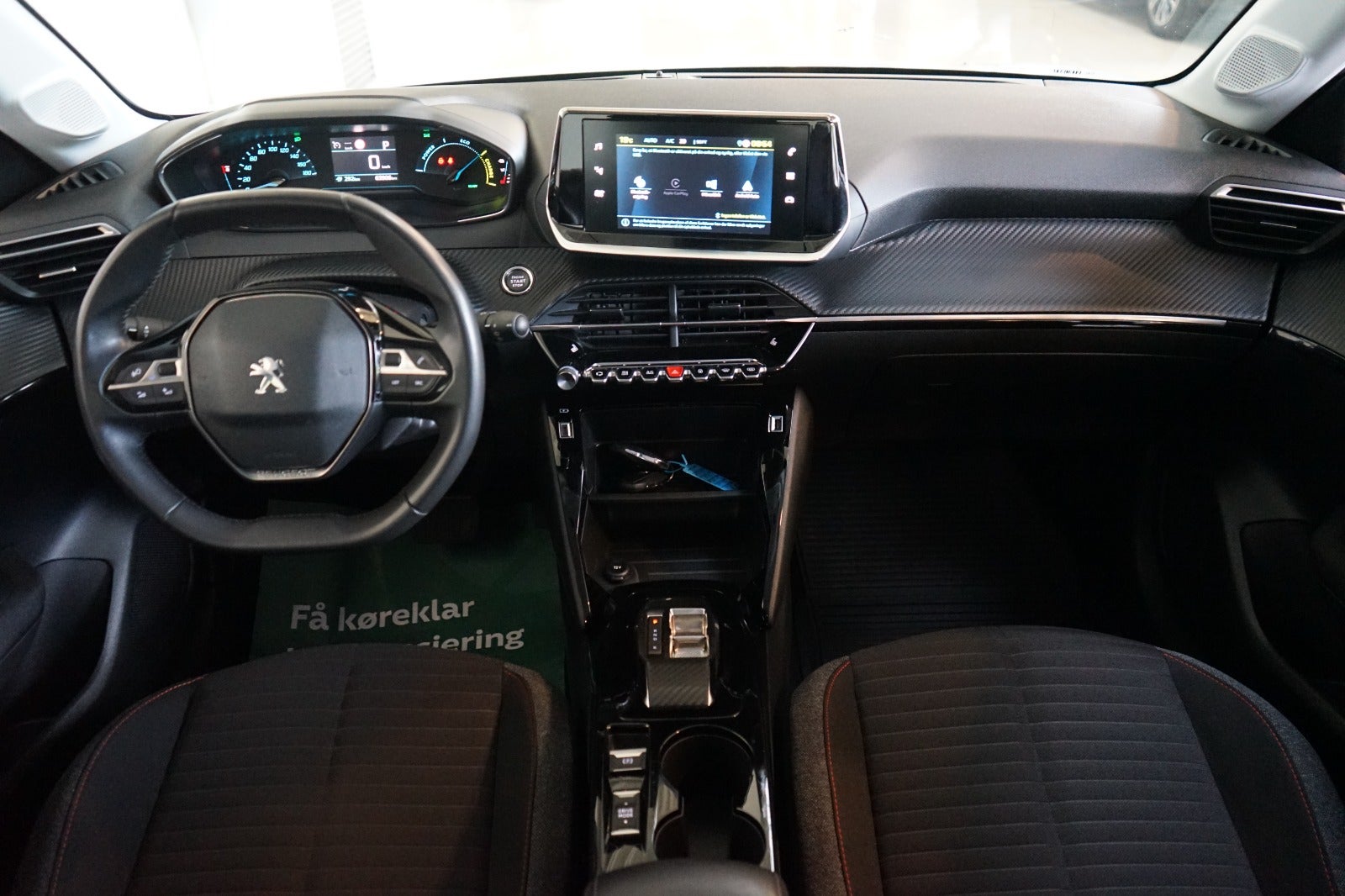 Peugeot e-208