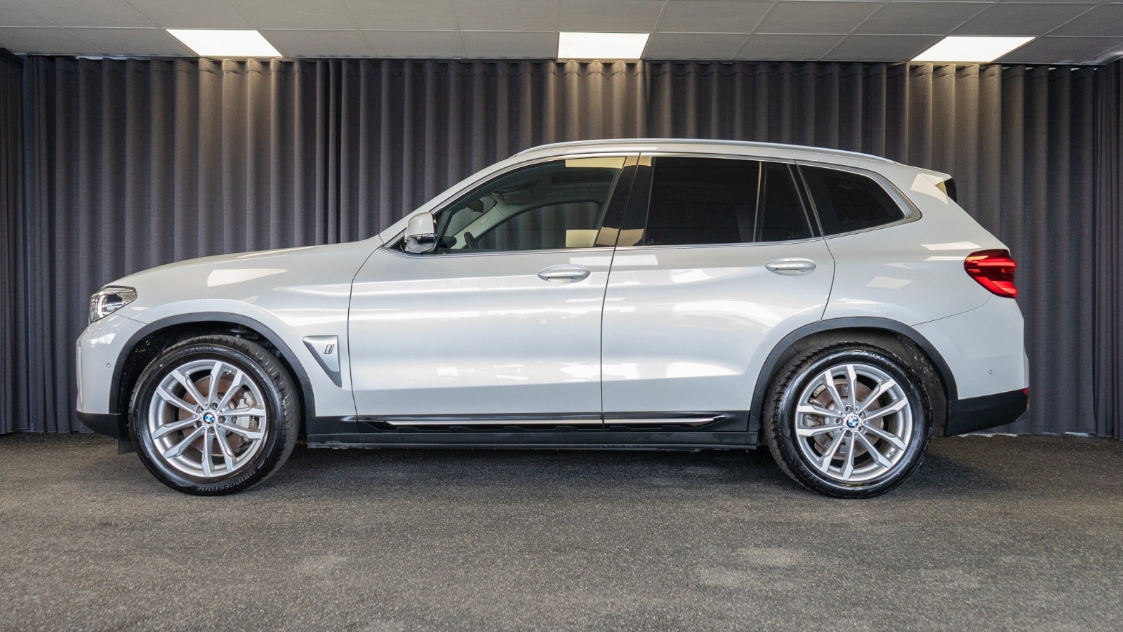 Billede af BMW iX3  Charged