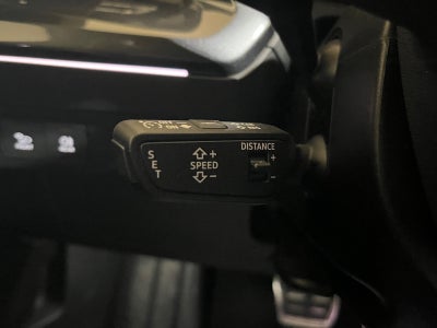 Audi Q4 e-tron Ultra S-line Van