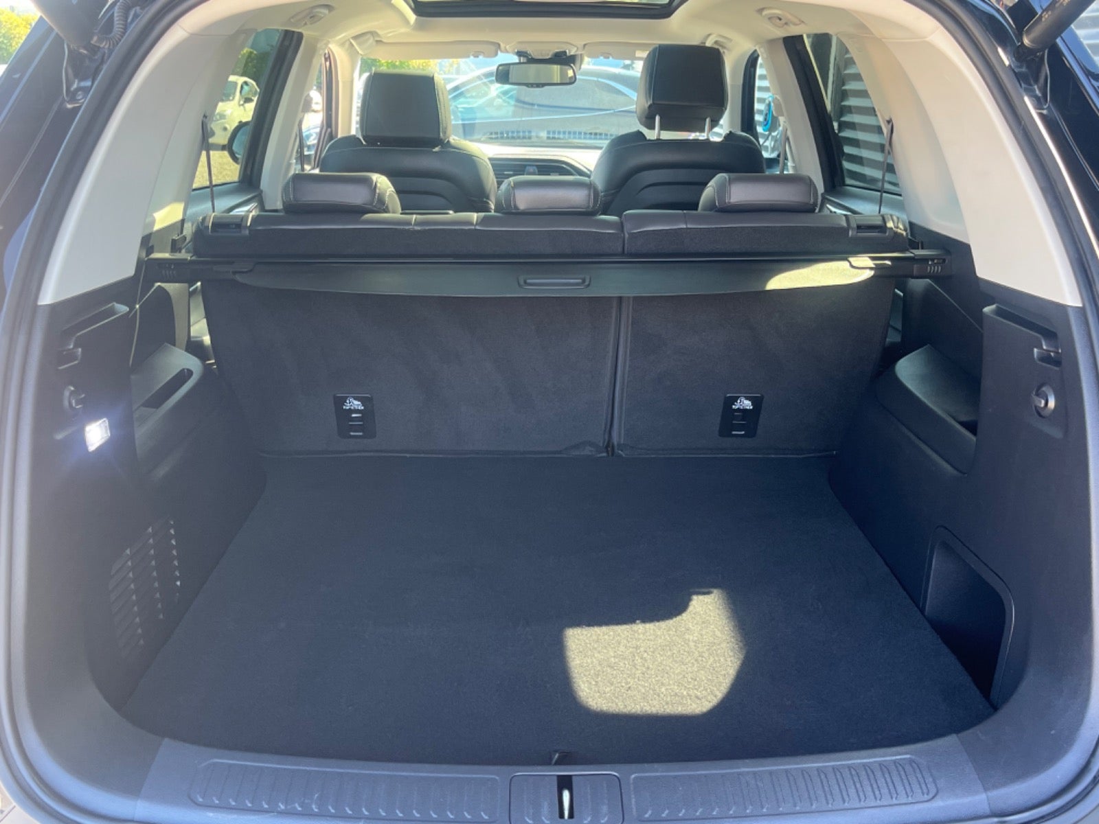 Billede af Maxus Euniq6 70 