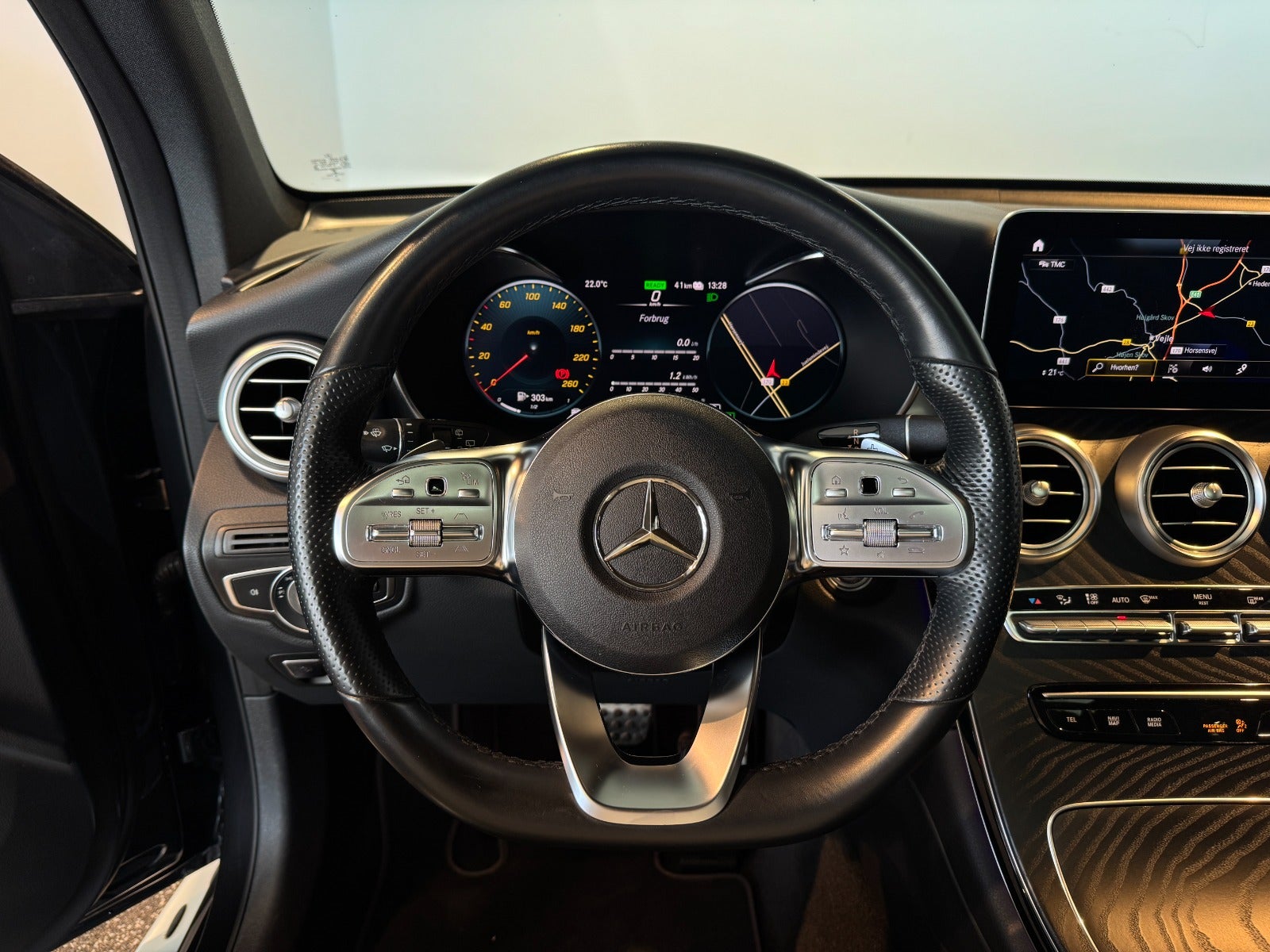 Mercedes GLC300 de 2,0 aut. 4Matic 5d - 13