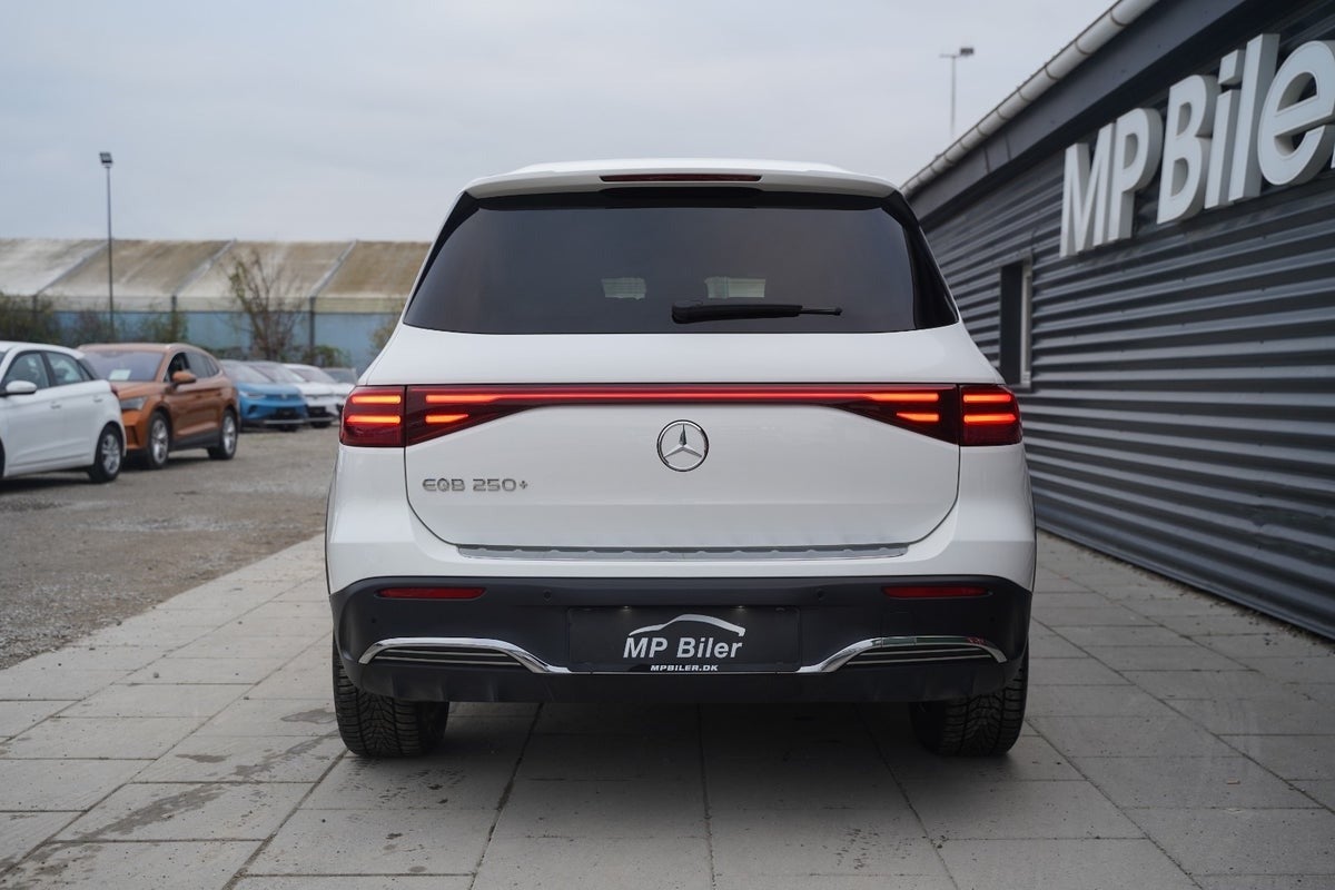 Billede af Mercedes EQB250+ AMG Line