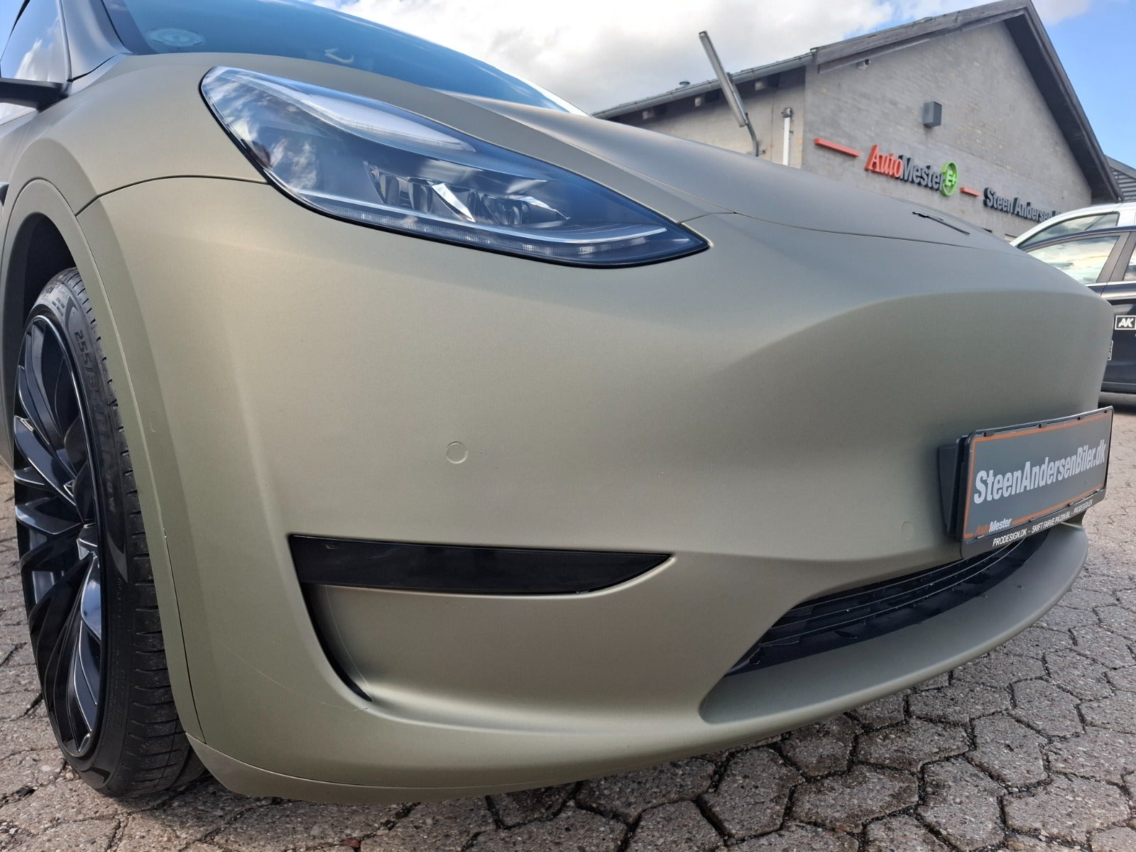 Tesla Model Y 2022