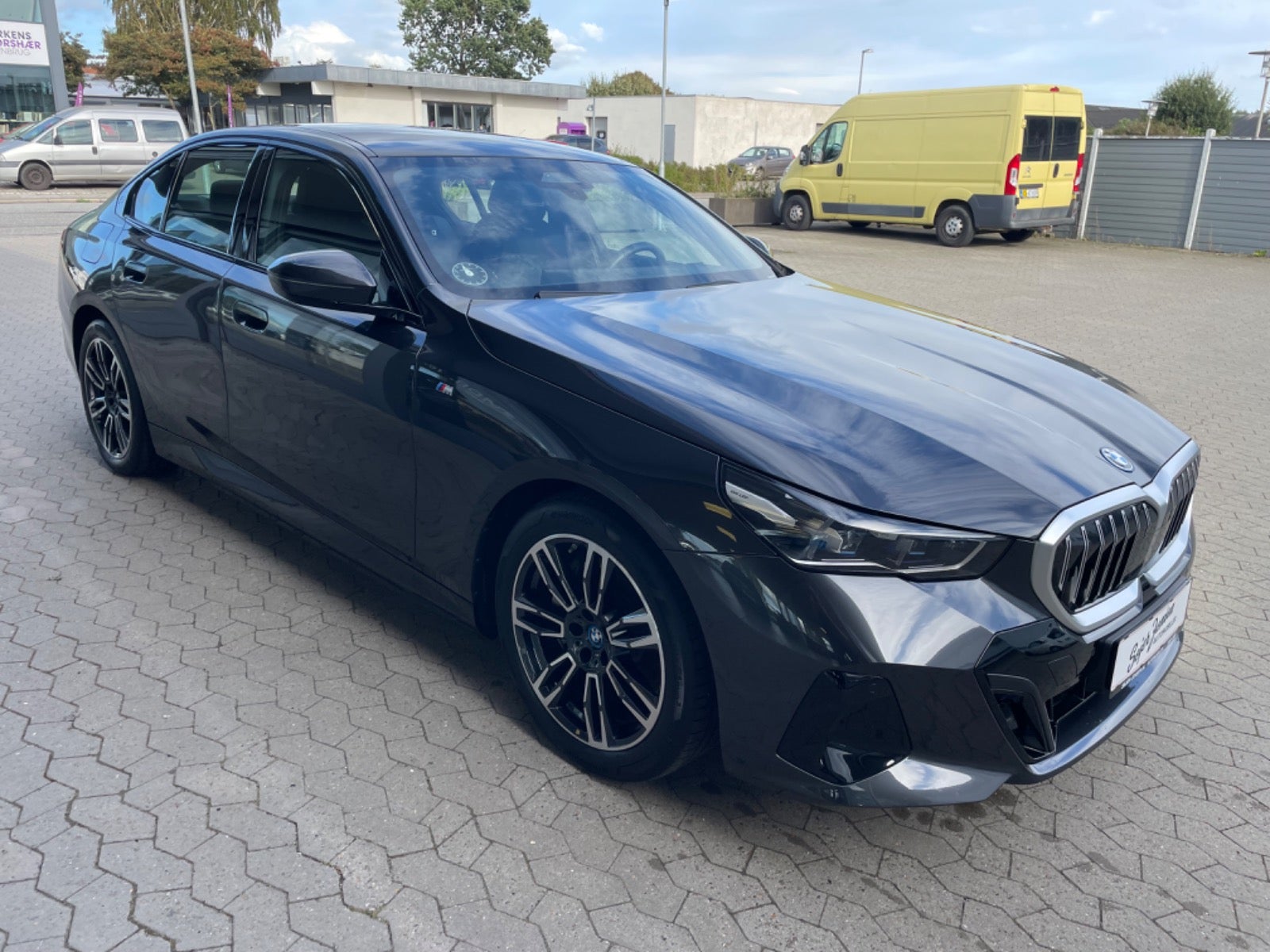 BMW i5 2024