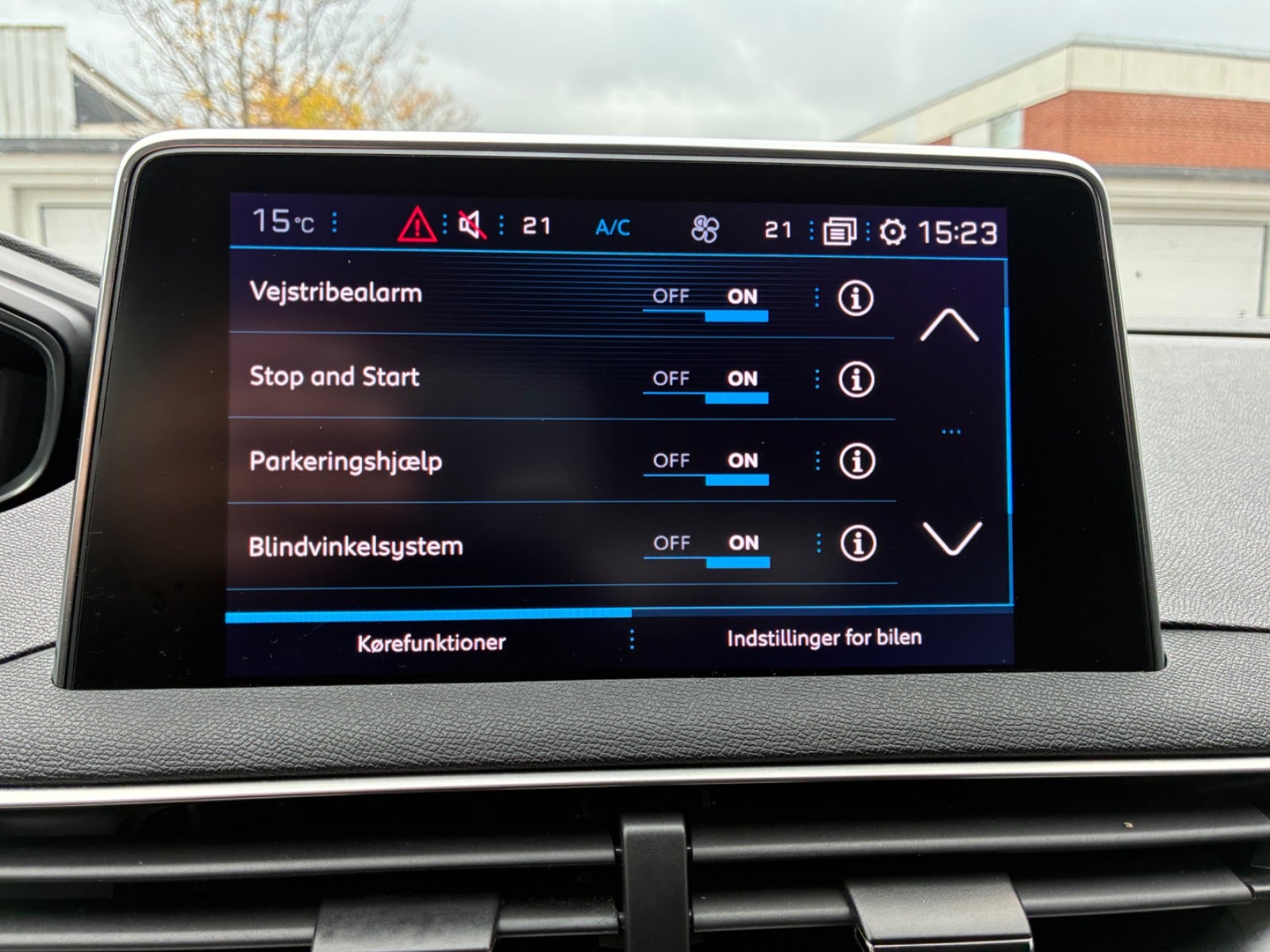 Billede af Peugeot 3008 1,6 e-THP 165 Allure EAT6