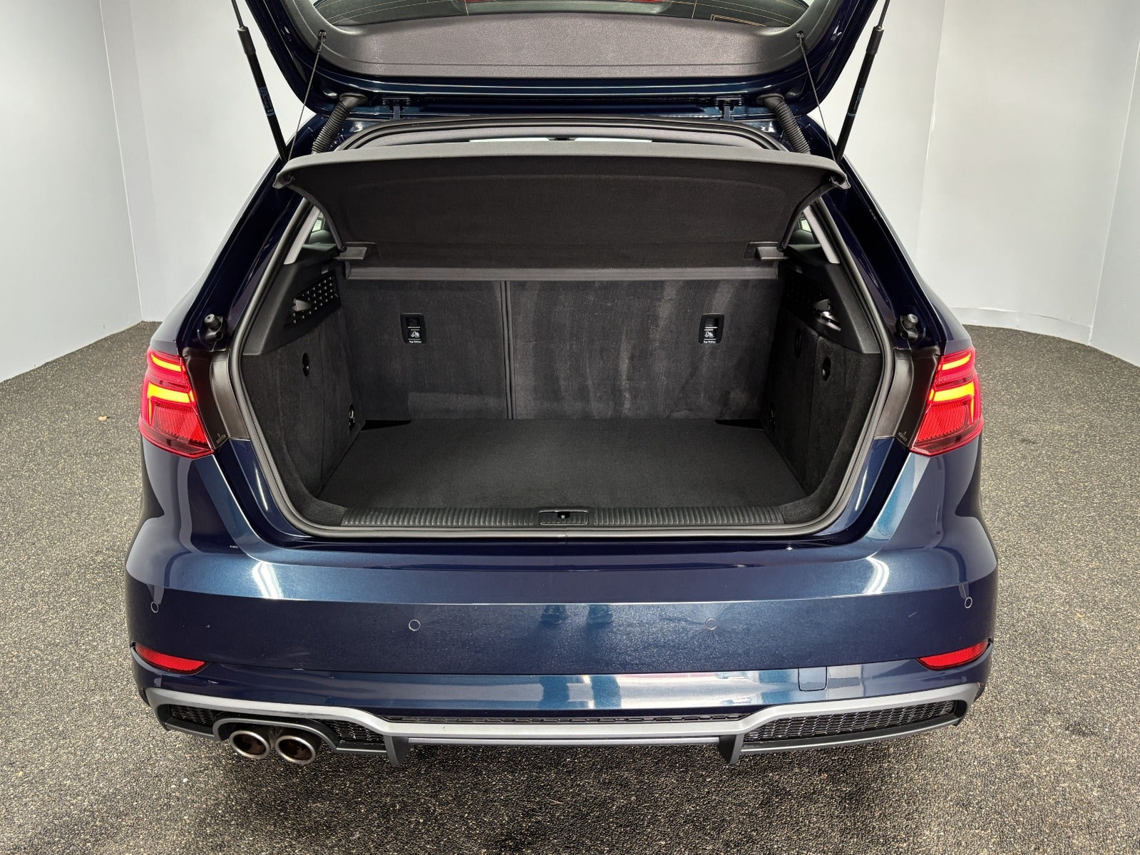 Billede af Audi A3 40 TFSi Sport Limited Sportback S-tr.