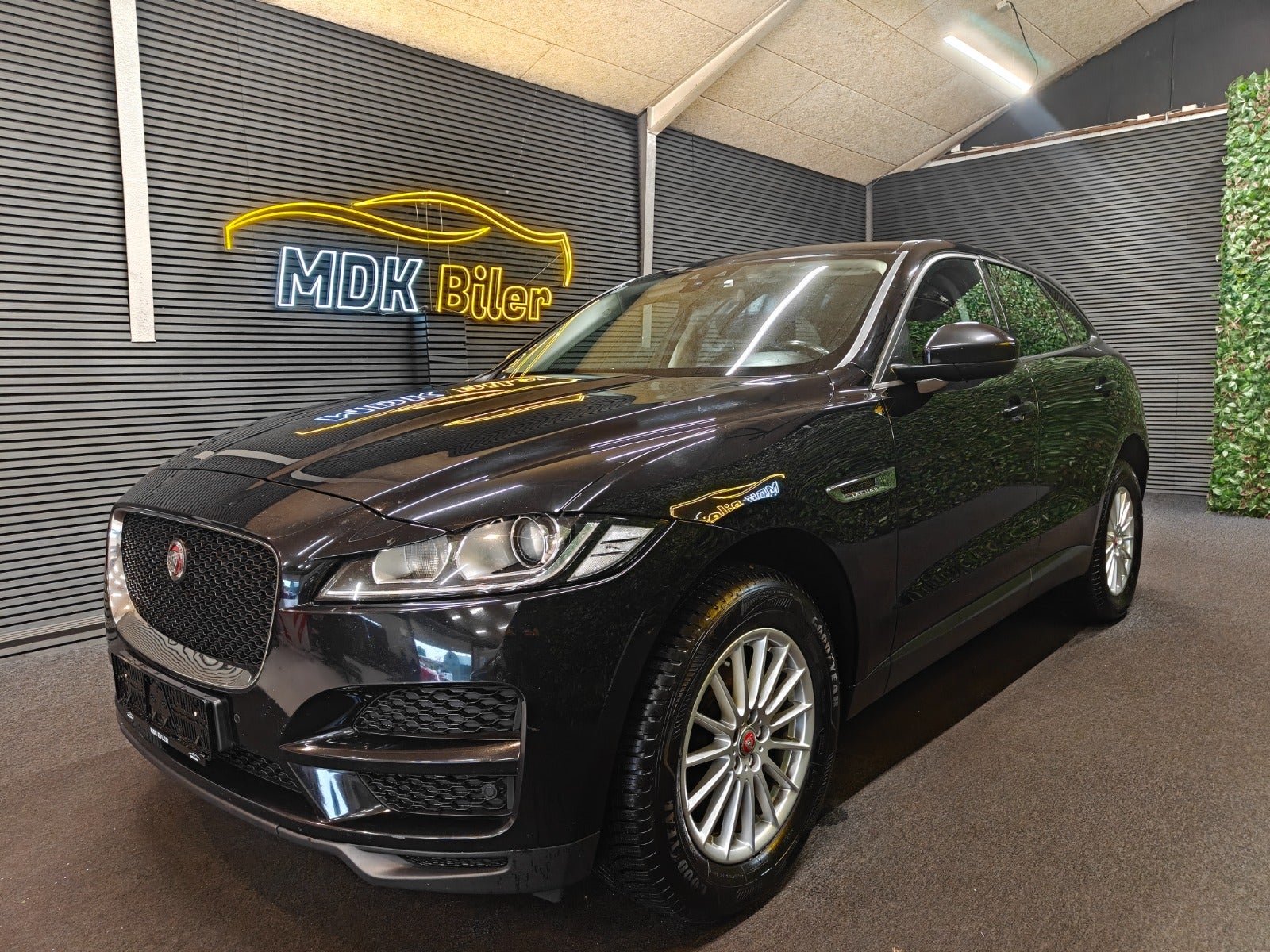 Billede af Jaguar F-Pace 2,0 D180 Drivers Edition aut.