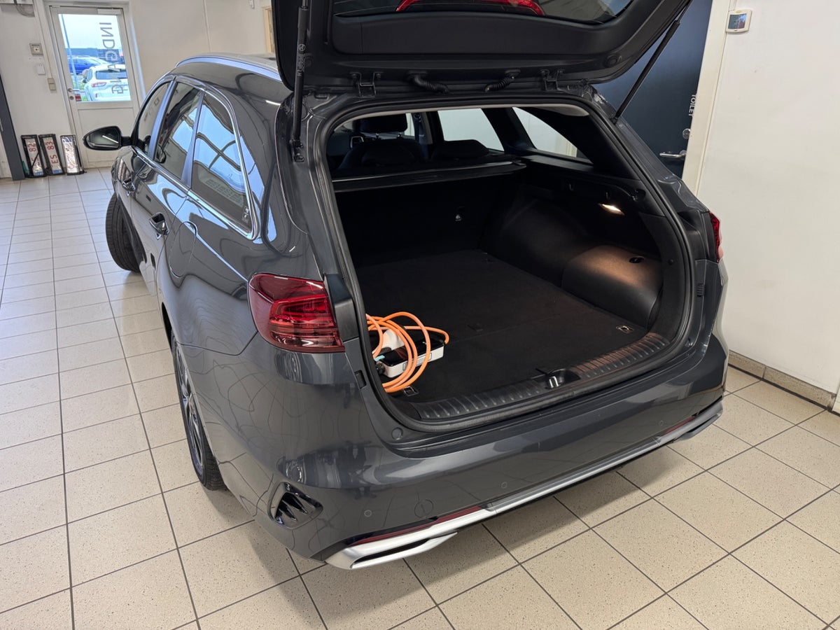 Kia Ceed PHEV Prestige SW DCT