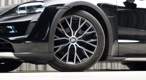 Porsche Taycan 4 Performance+ Cross Turismo