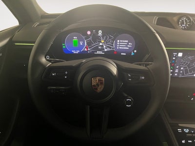 Porsche Macan Van