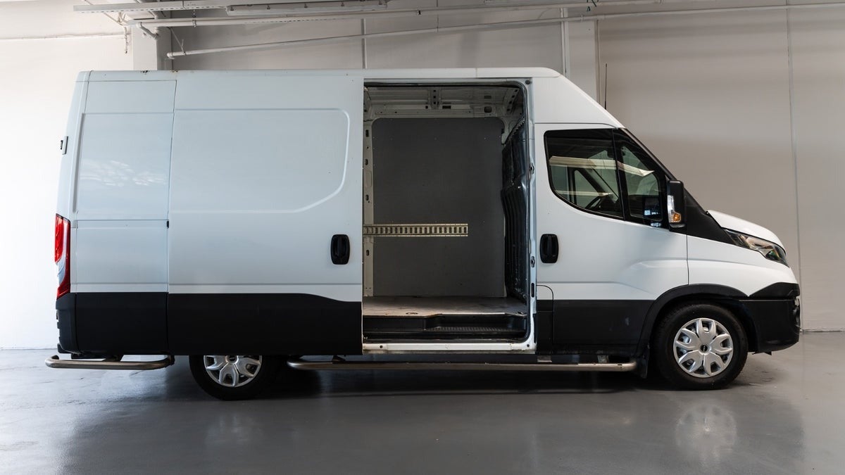 Billede af Iveco Daily 2,3 35S14 12m³ Van