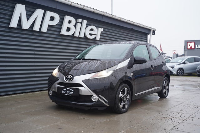 Toyota Aygo 1,0 VVT-i x-black
