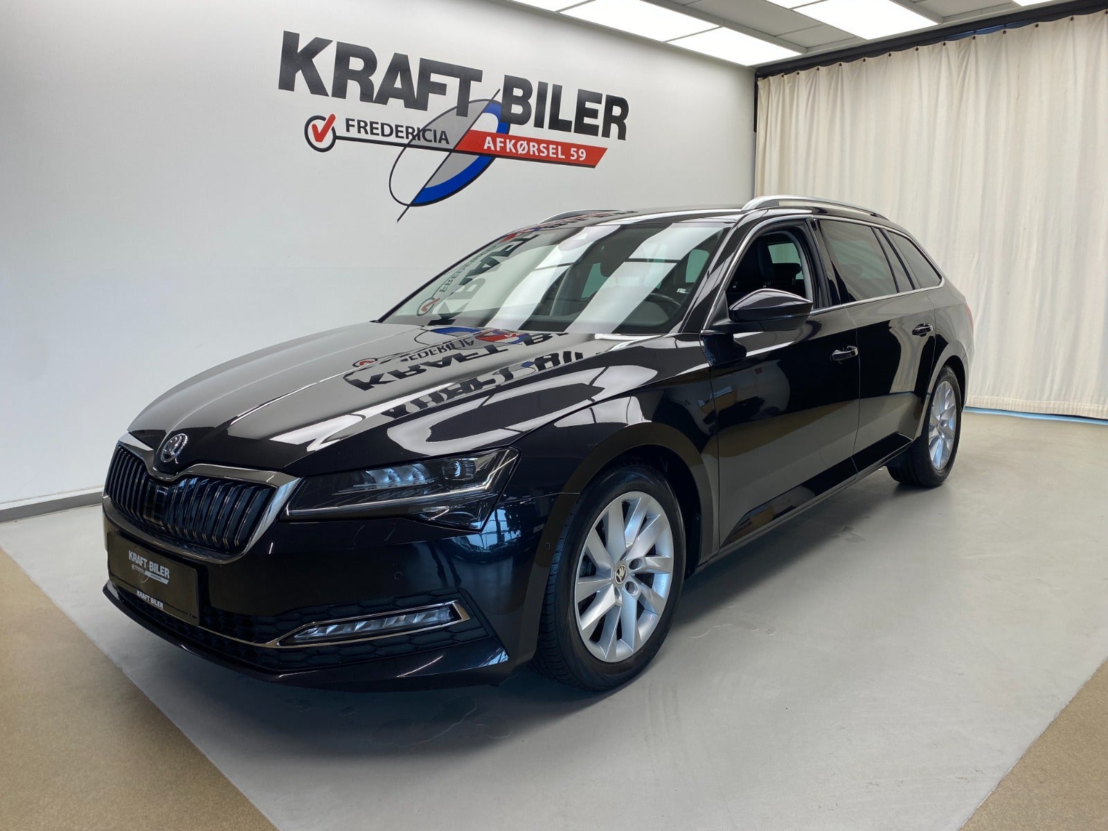 Billede af Skoda Superb 2,0 TDi 190 Business Executive Combi DSG
