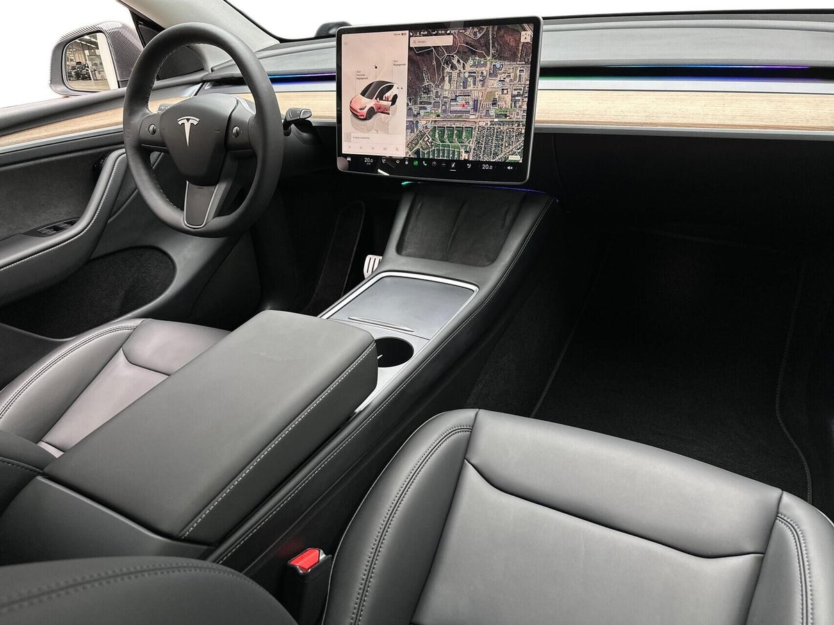 Tesla Model Y Performance AWD billede 10