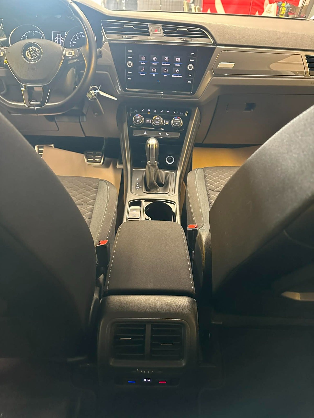 Billede af VW Touran 2,0 TDi 150 IQ.Drive DSG 7prs