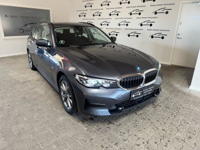 BMW 330e Touring Sport Line aut.