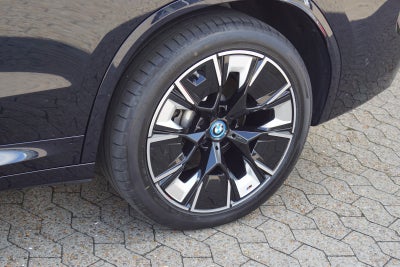 BMW iX3 Charged Plus M-Sport