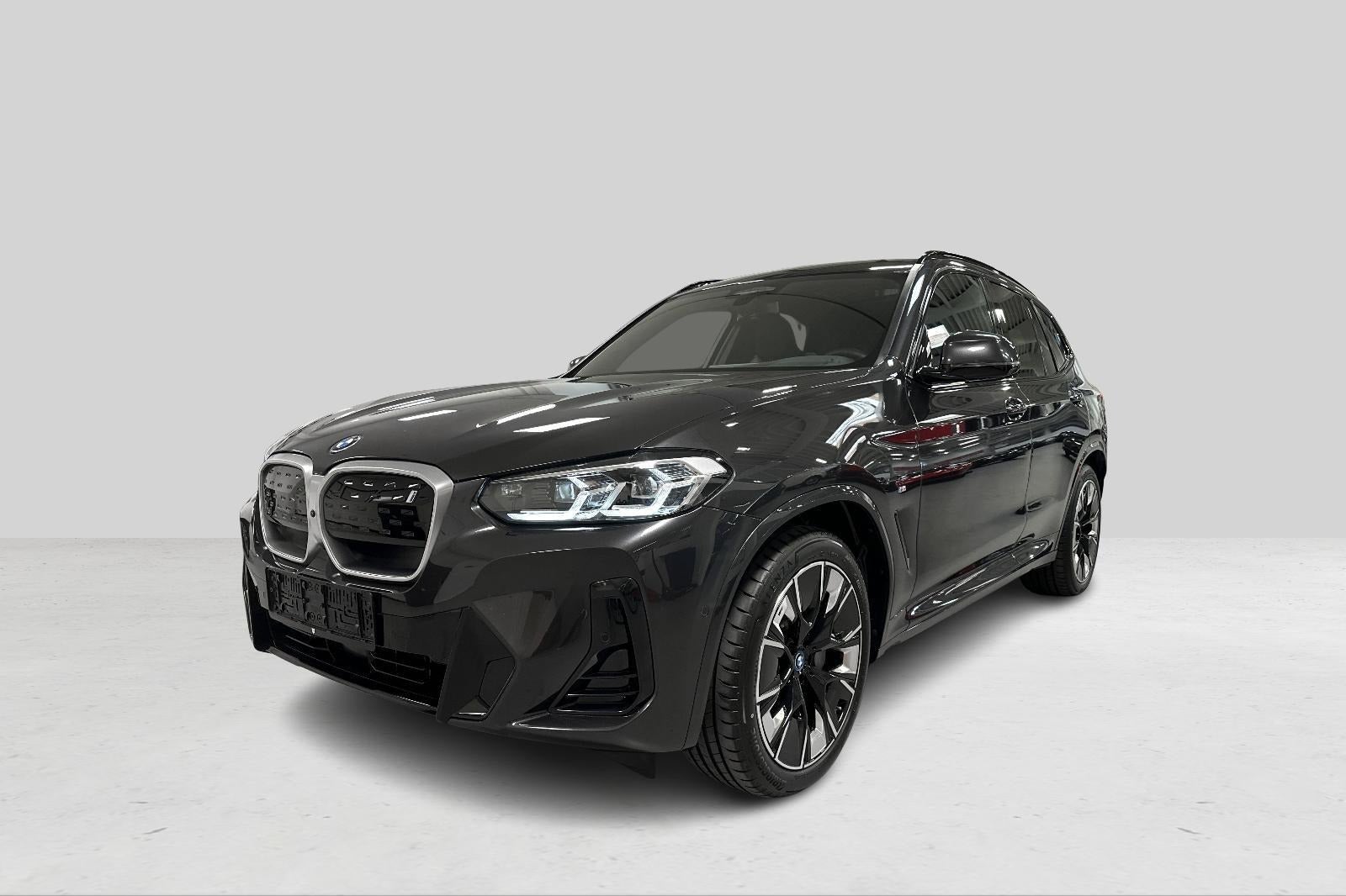 BMW iX3 Charged Plus M-Sport