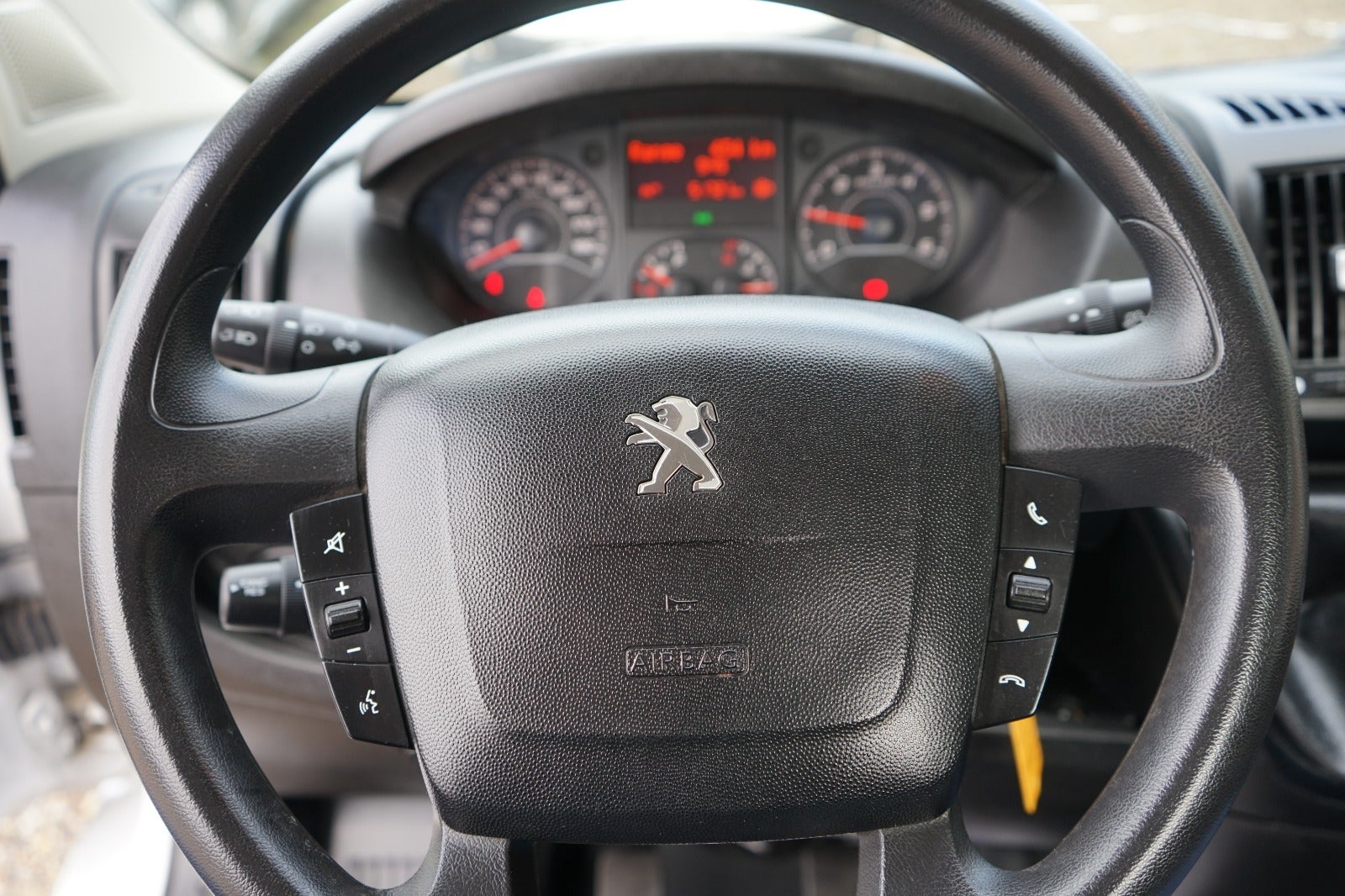 Billede af Peugeot Boxer 335 2,2 BlueHDi 165 L2 Plus