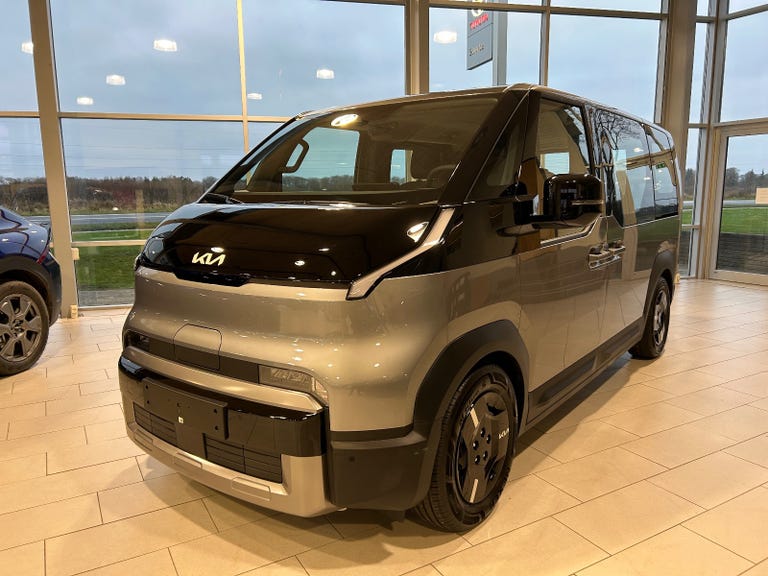 Kia PV5 Long Range Access