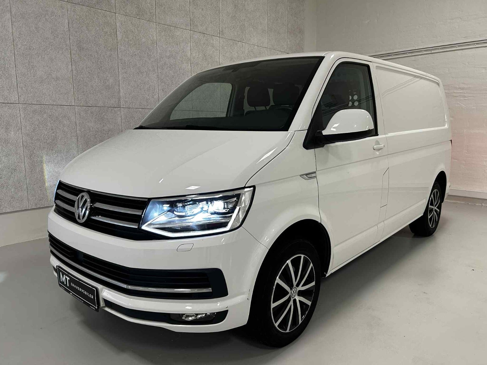 Billede af VW Transporter 2,0 TDi 150 Kassevogn DSG kort
