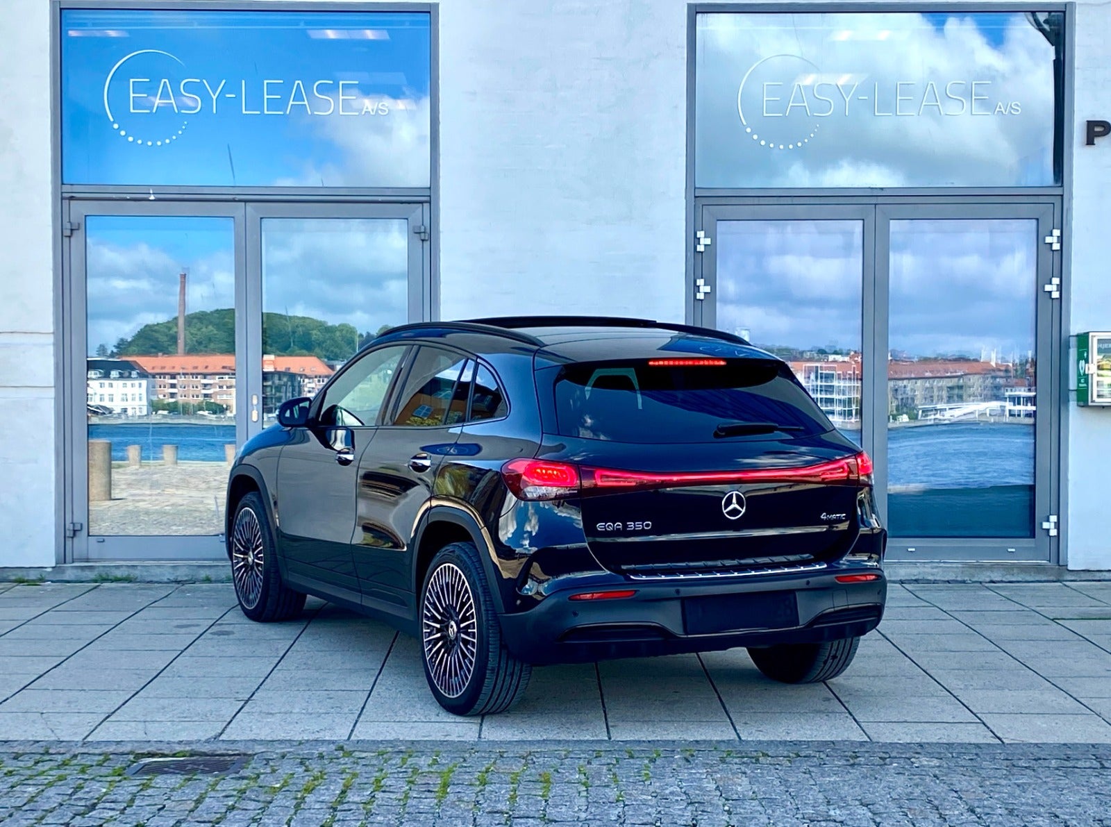 Billede af Mercedes EQA350  AMG Line 4Matic