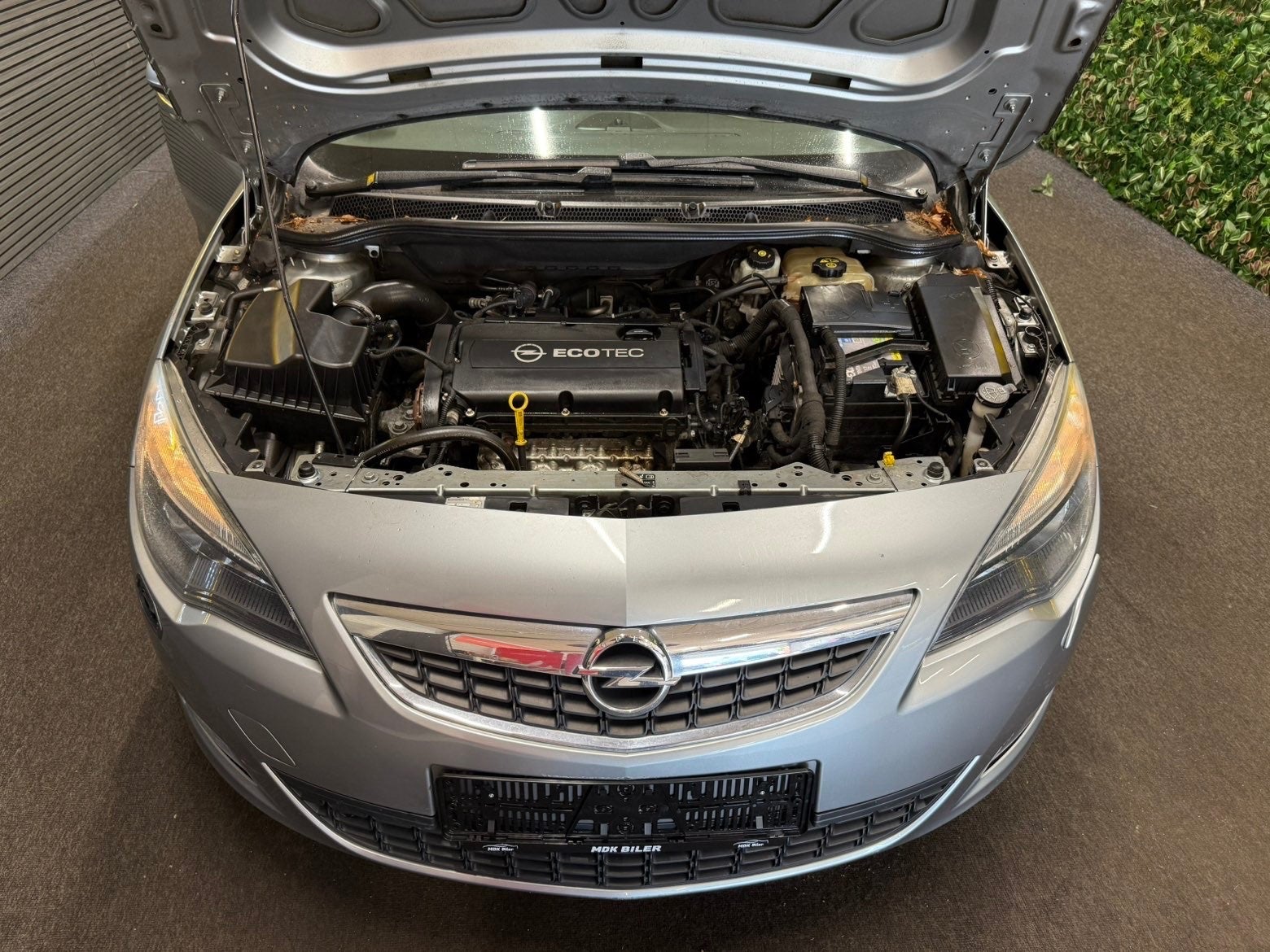 Billede af Opel Astra 1,6 Sport Sports Tourer