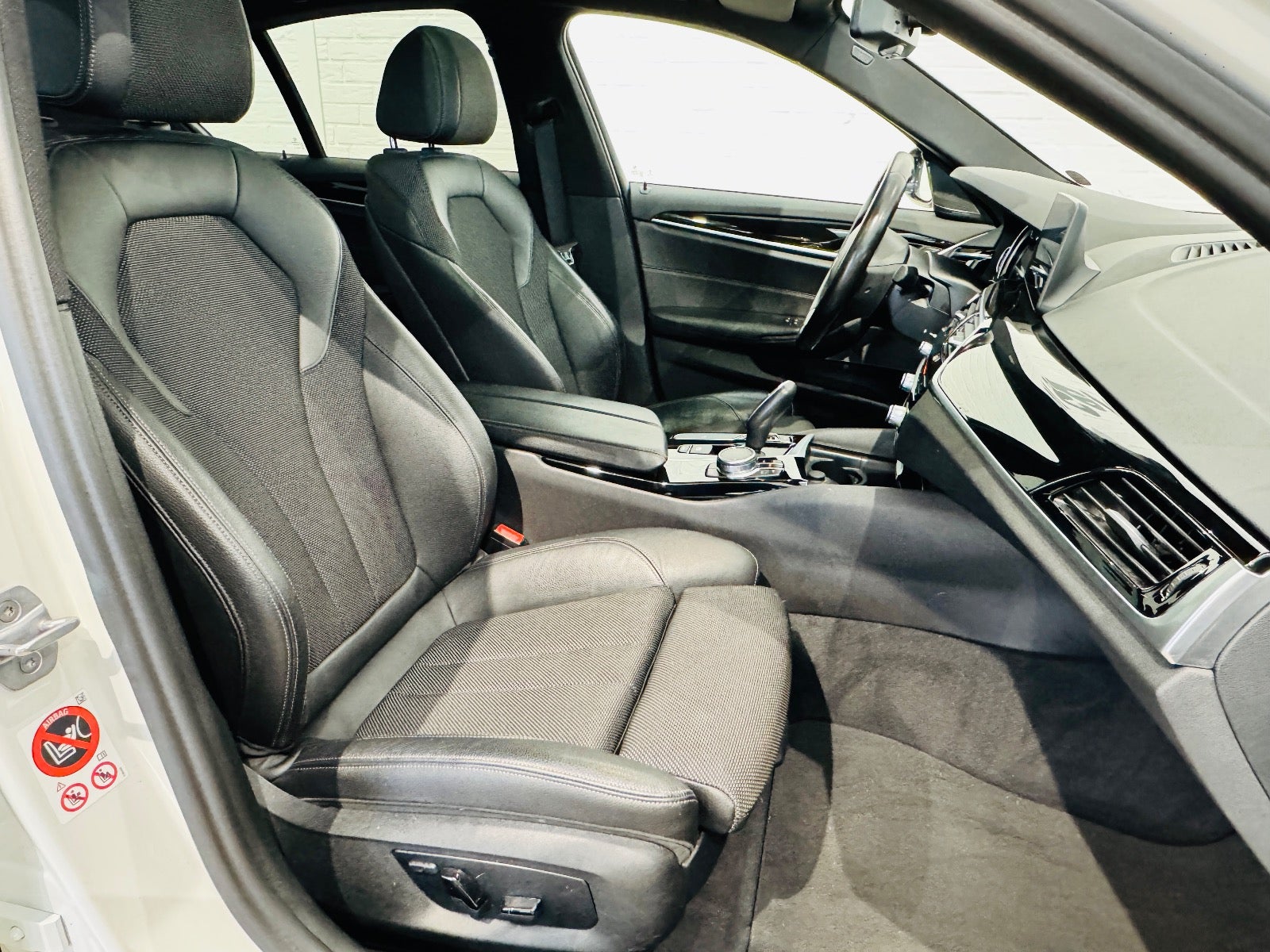 BMW 530d 3,0 Sport Line aut.,  4-dørs