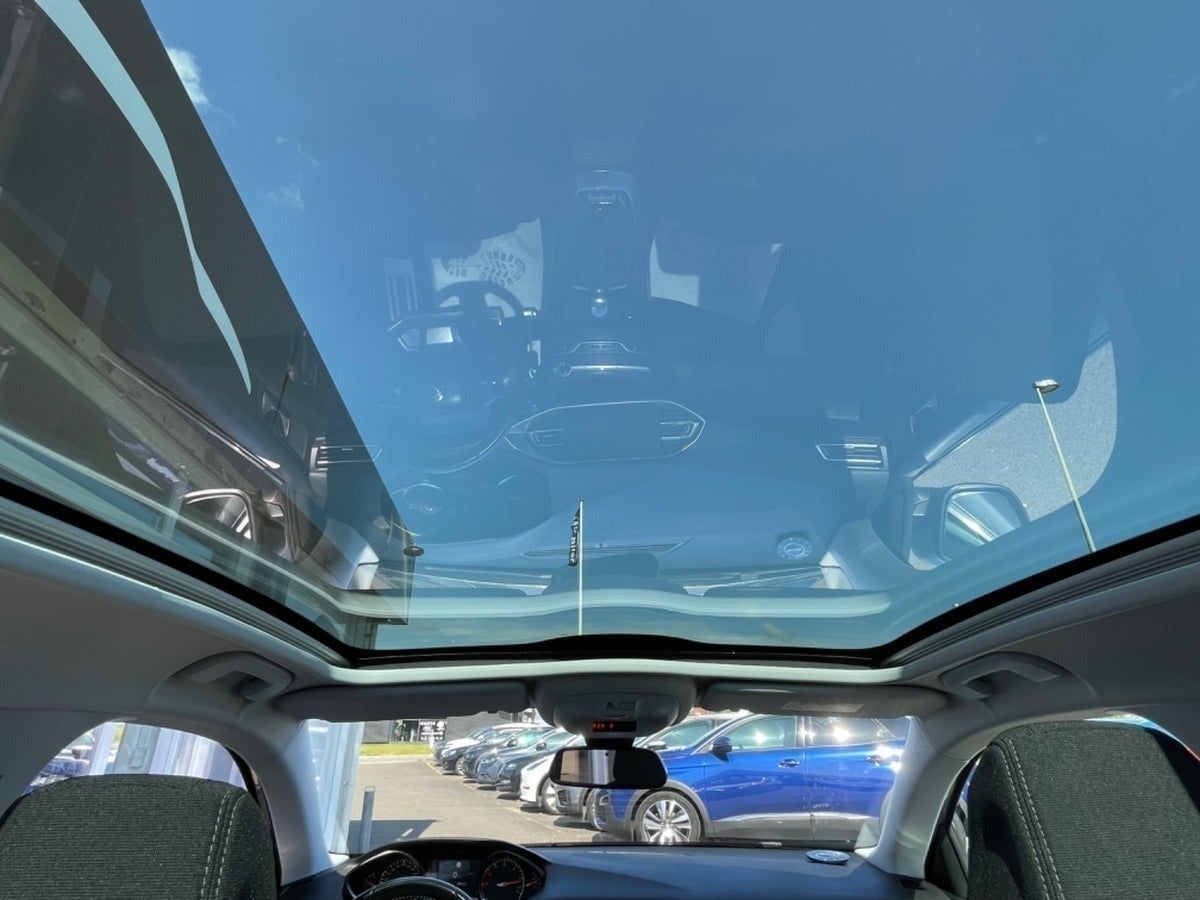 Billede af Peugeot 308 1,6 BlueHDi 120 Allure Sky SW