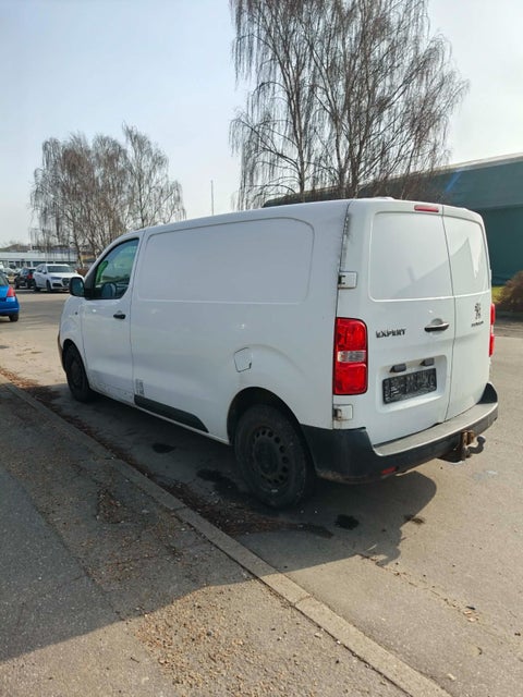Peugeot Expert 2,0 BlueHDi 120 L2 Plus Van
