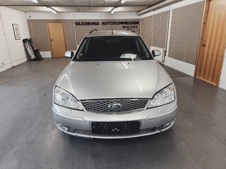 Ford Mondeo 145 Trend stc.