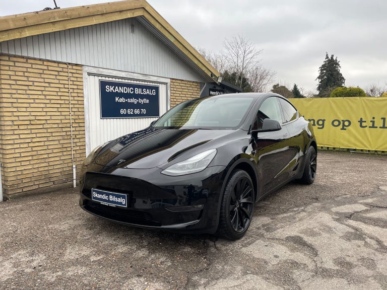 Tesla Model Y Long Range AWD