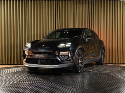 Porsche Macan 4  