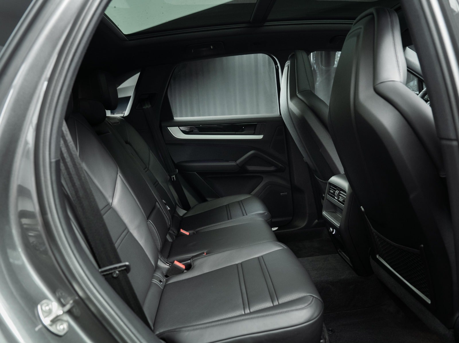 Gallery image 18 of 18