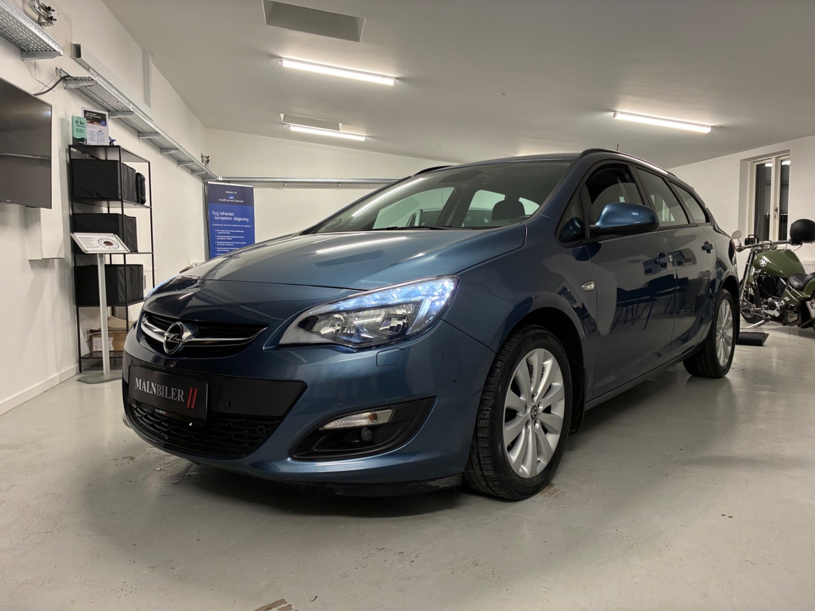 Billede af Opel Astra 1,4 T 140 Enjoy Sports Tourer aut.