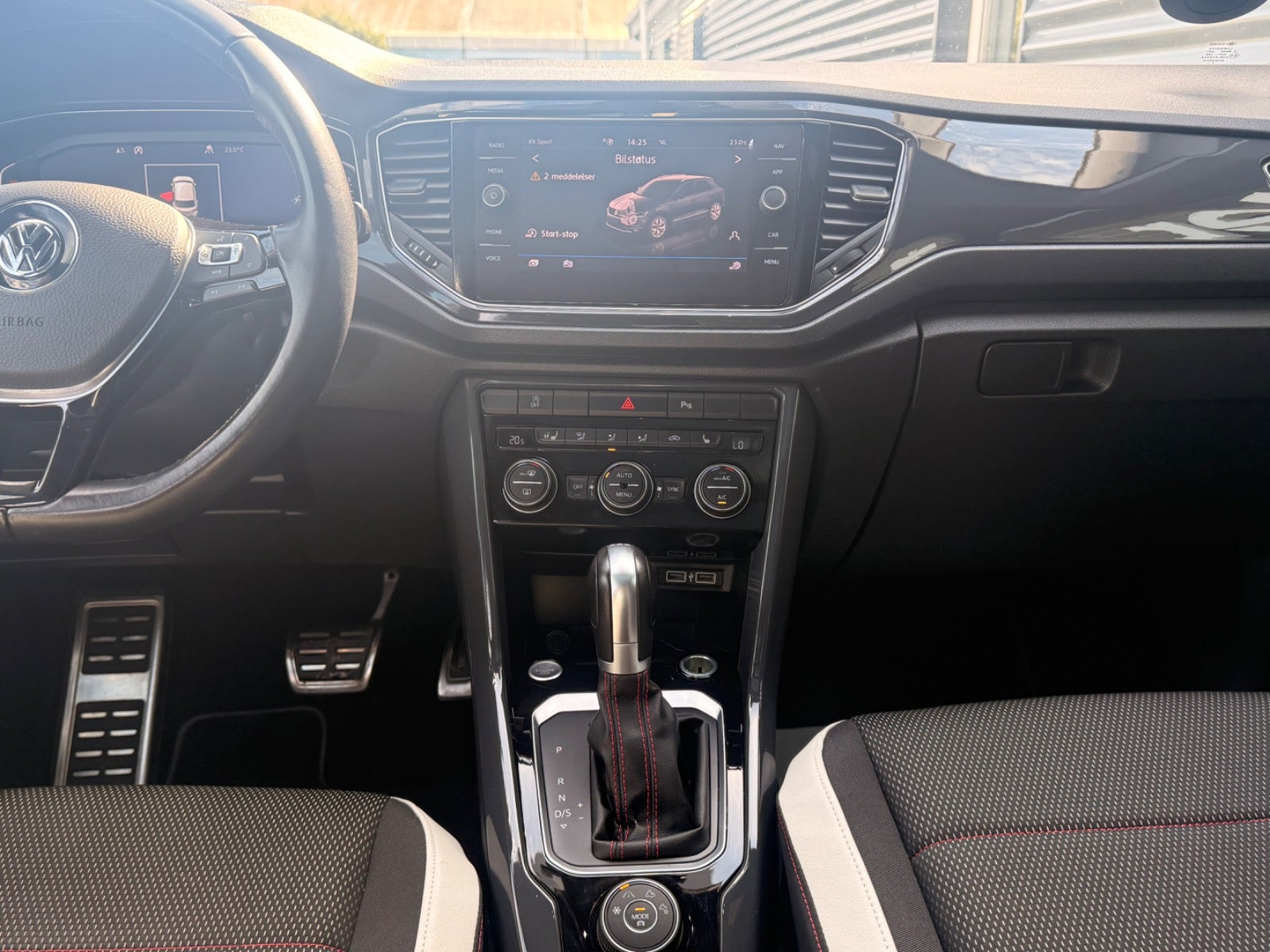 Billede af VW T-Roc 2,0 TSi 190 Sport DSG 4Motion