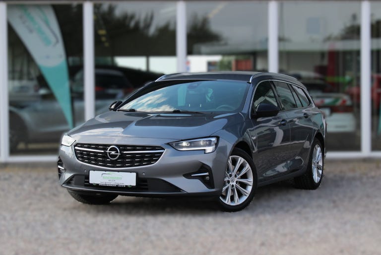 Opel Insignia D 174 Ultimate Sport Tourer aut.