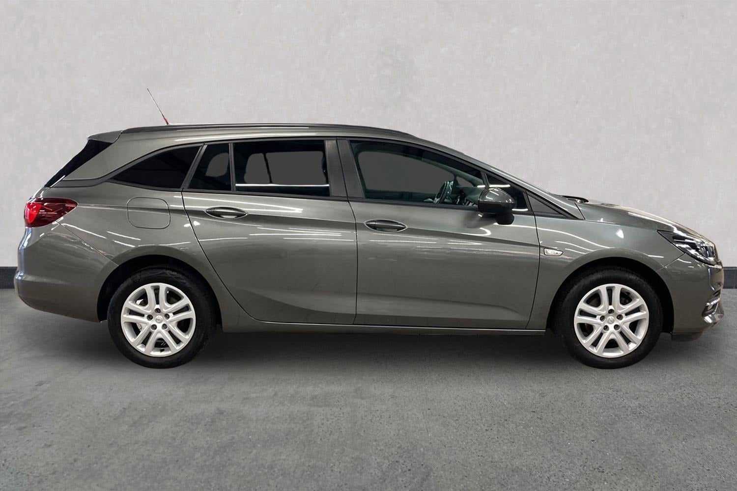 Billede af Opel Astra 1,2 T 110 Edition Sports Tourer