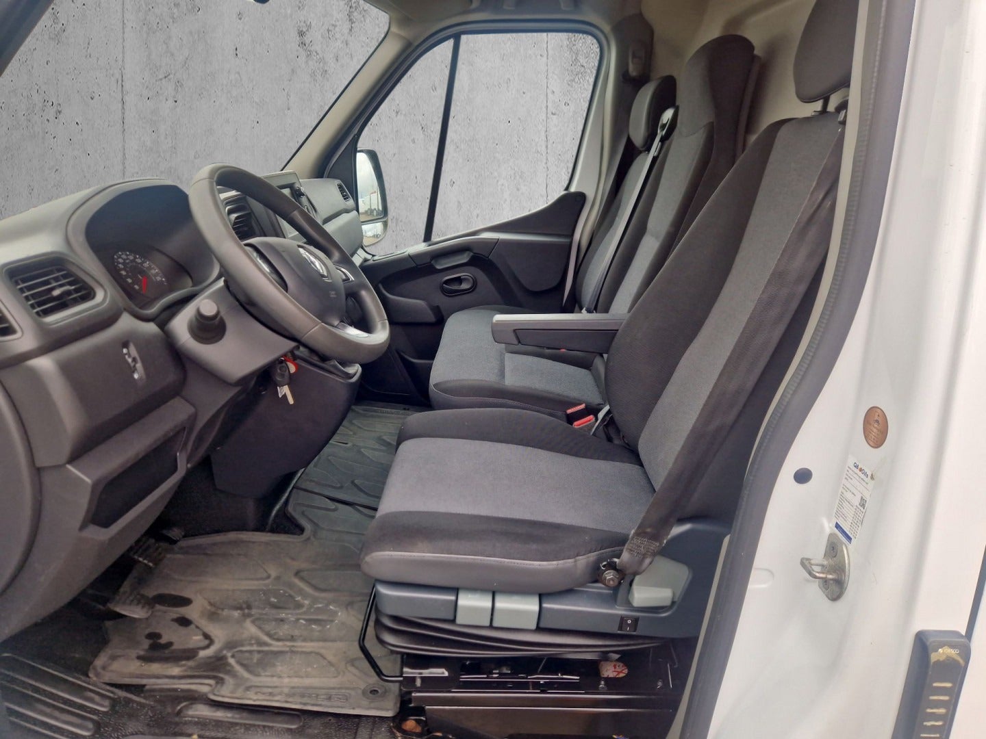 Billede af Renault Master IV T35 2,3 dCi 165 L4H3 Kassevogn RWD