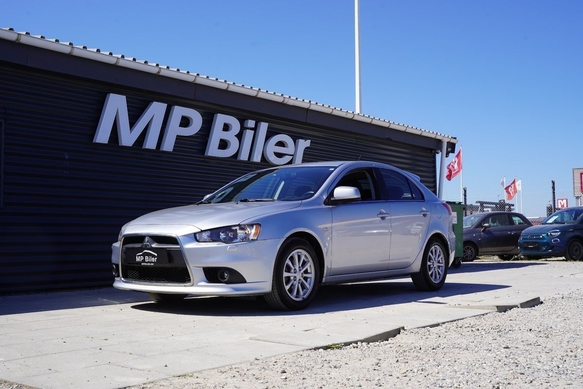 Billede af Mitsubishi Lancer 1,6 Invite SportBack