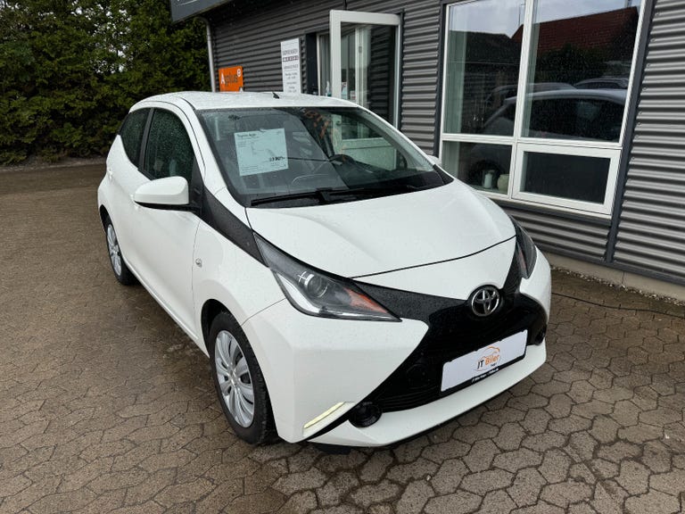 Toyota Aygo VVT-i x-play x-touch