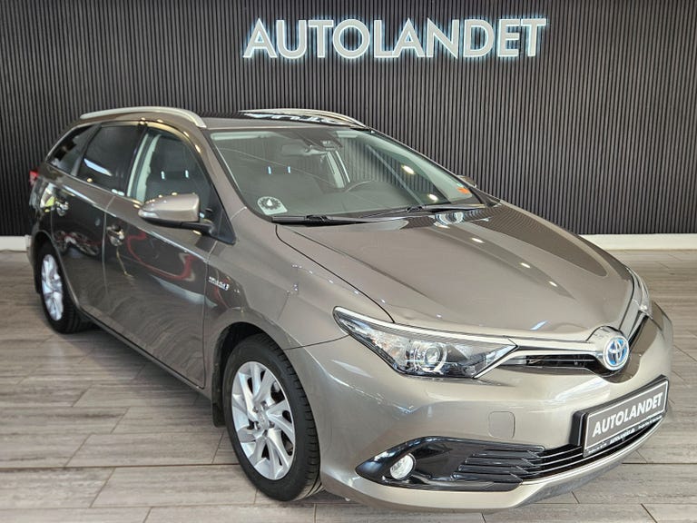 Toyota Auris Hybrid H2 Comfort Touring Sports CVT
