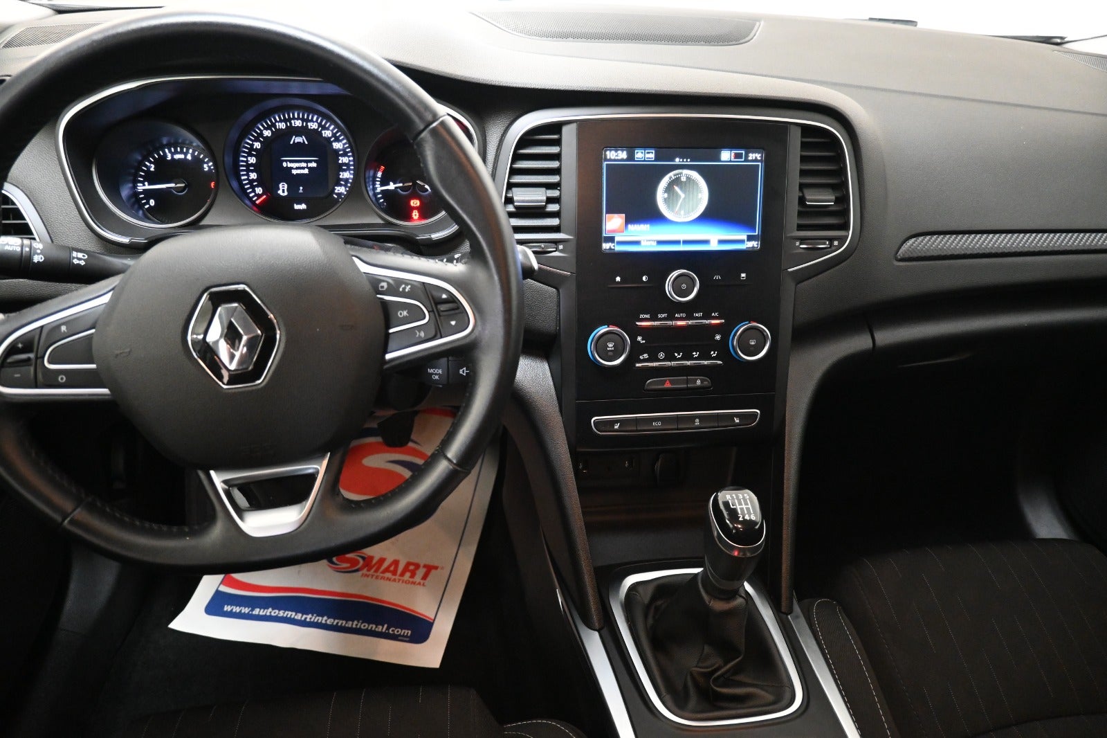 Renault Megane IV TCe 140 Limited Sport Tourer